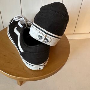 Ladies size 10 Black Canvas VANS ( Old School Style)